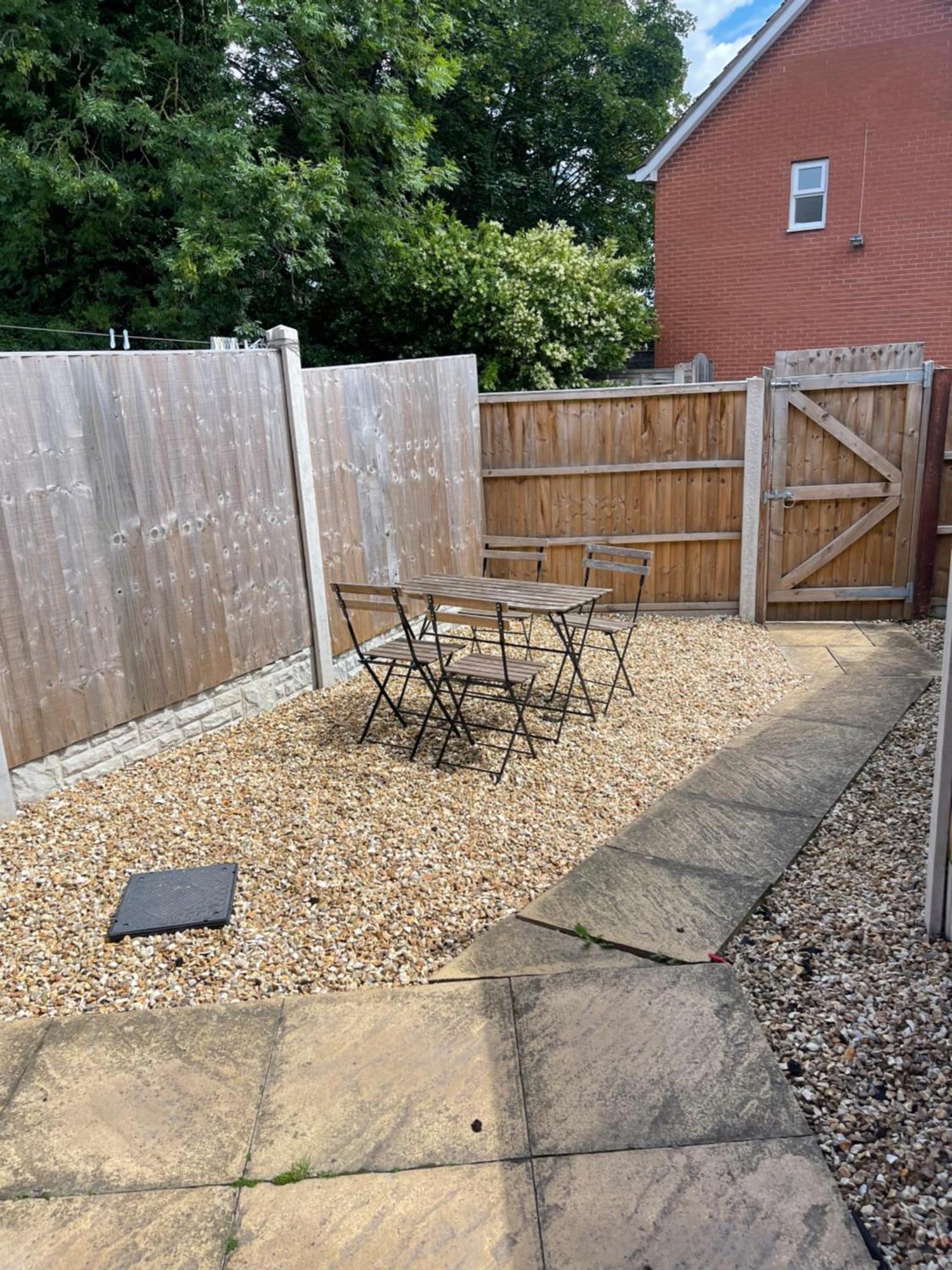 House Number 4 Sleeps Up To 4 With Smart Tvs In Every Room Wellington  Exterior photo