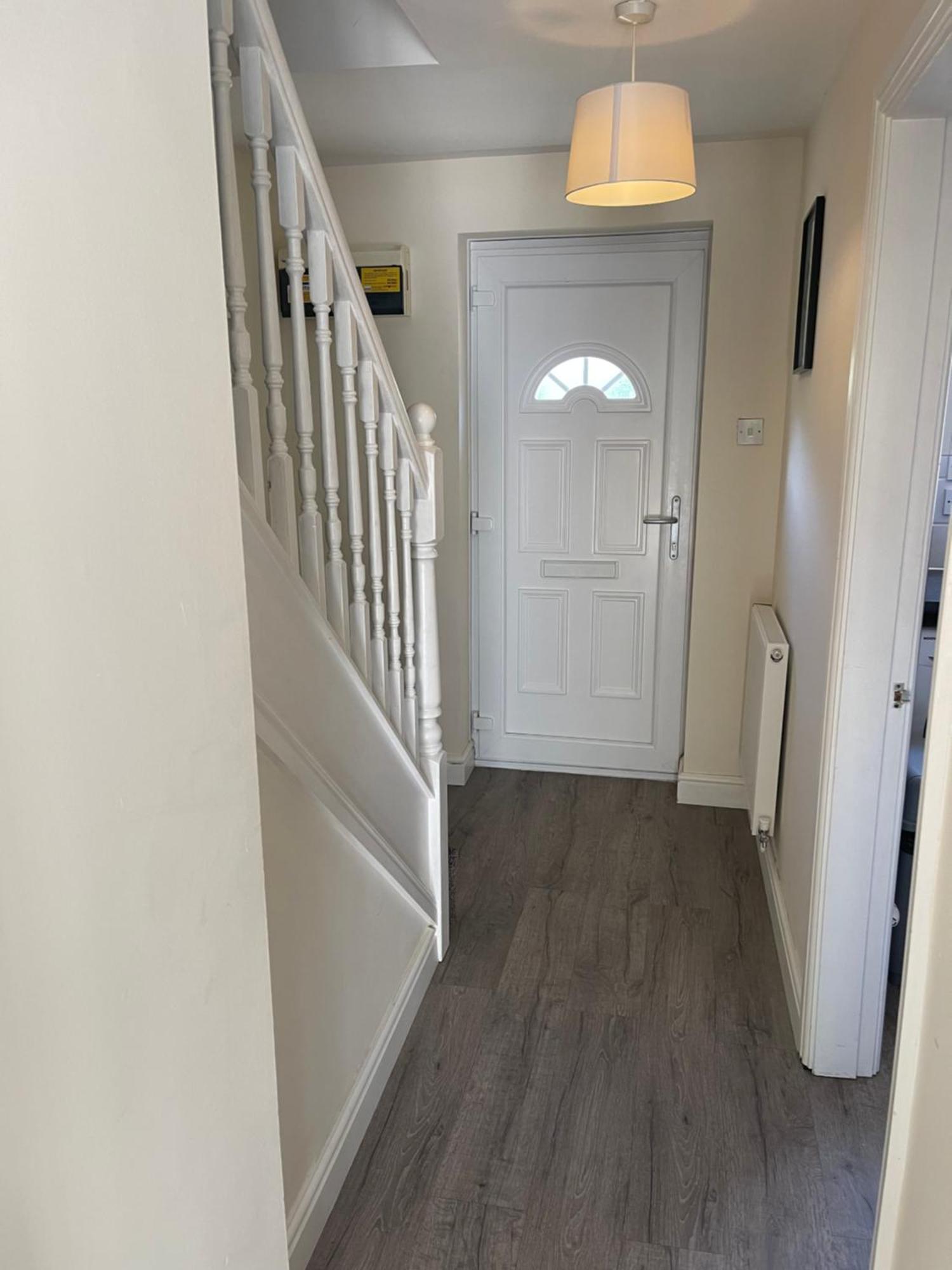 House Number 4 Sleeps Up To 4 With Smart Tvs In Every Room Wellington  Exterior photo